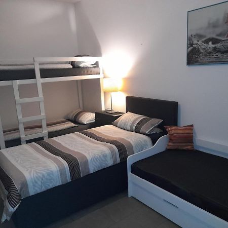 Berlin - Schoenefeld Gruene Wohnung Luaran gambar
