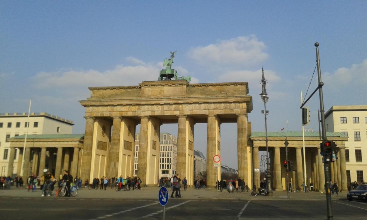 Berlin - Schoenefeld Gruene Wohnung Luaran gambar