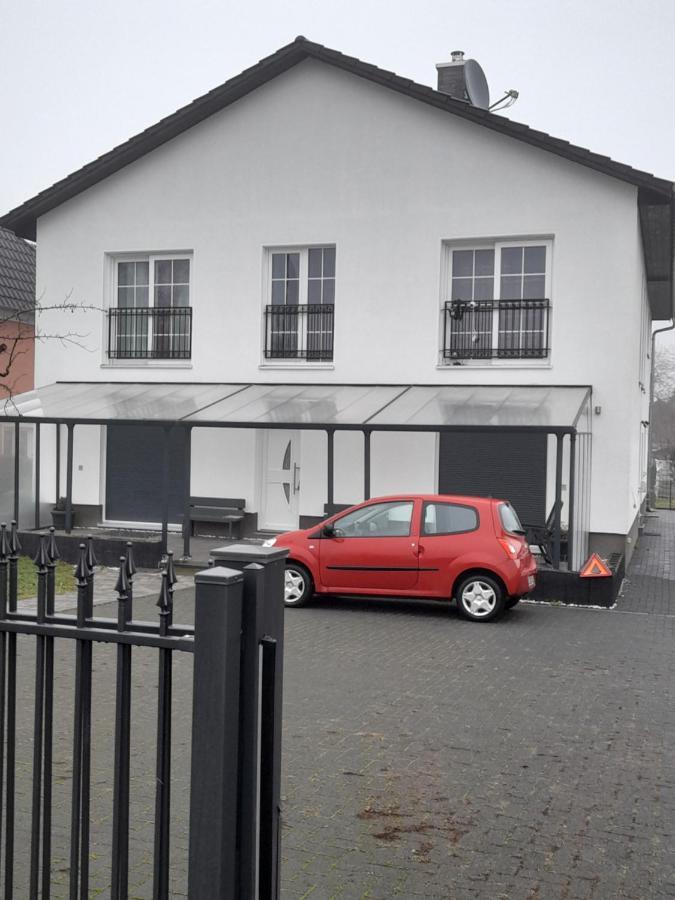 Berlin - Schoenefeld Gruene Wohnung Luaran gambar