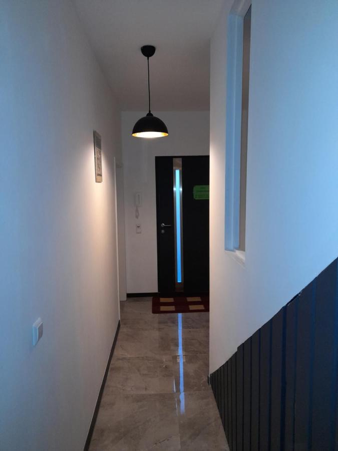 Berlin - Schoenefeld Gruene Wohnung Luaran gambar
