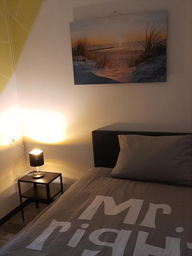 Berlin - Schoenefeld Gruene Wohnung Luaran gambar