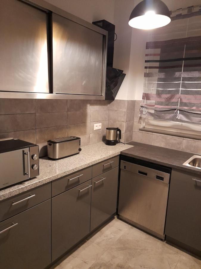 Berlin - Schoenefeld Gruene Wohnung Luaran gambar